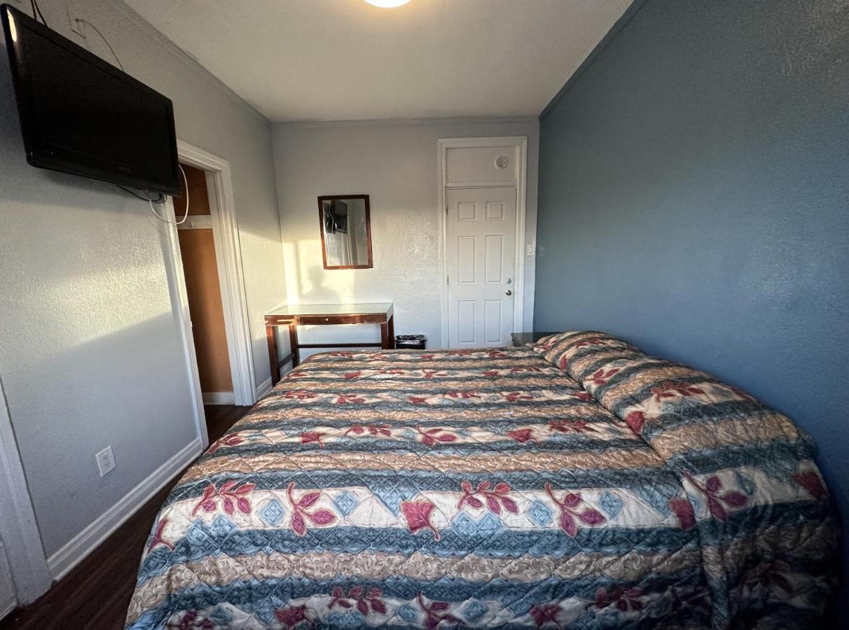 Unity Hotel - No Parking & Rooms Are Upstairs ลองบีช ภายนอก รูปภาพ